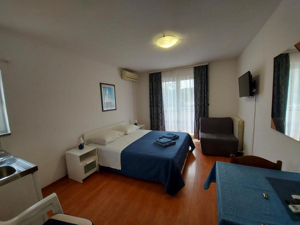 מדולין Emma Demarin Apartments מראה חיצוני תמונה