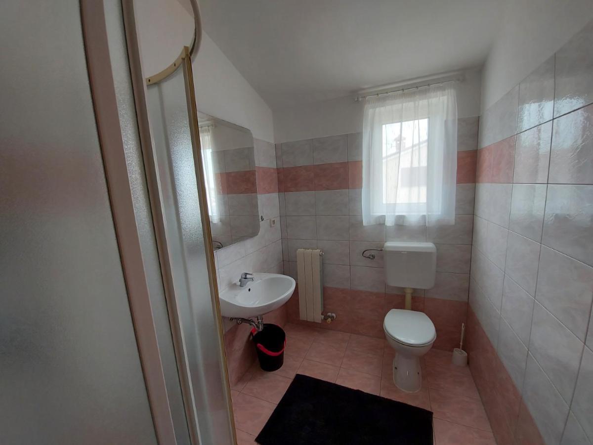 מדולין Emma Demarin Apartments מראה חיצוני תמונה